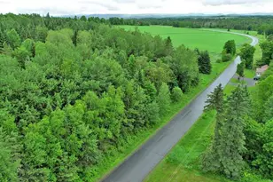 414 E Ridge Rd, Mars Hill, ME 04758 - Photo 4
