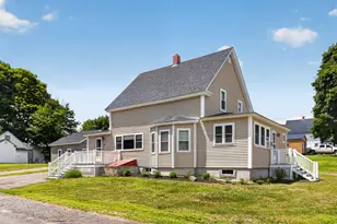 4 Knox St, Millinocket, ME 04462 - Photo 2