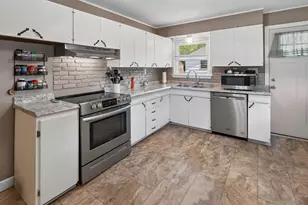 54 New Hampshire St, Millinocket, ME 04462 - Photo 4