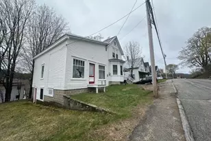 627 Prospect Ave, Rumford, ME 04276 - Photo 4