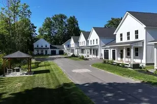 17 Magnolia Ln, Gardiner, ME 04345 - Photo 2