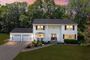 48 Alexandra Dr, Gardiner, ME 04345 - Photo 2