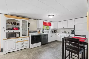 2 Carew Ave, Lewiston, ME 04240 - Photo 4
