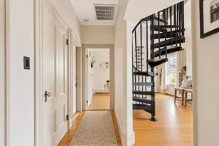 29 Deering St, Portland, ME 04101 - Photo 18