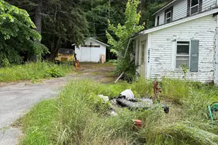 275 277 Grove St, Newport, ME 04953 - Photo 28