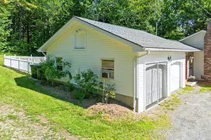 573 Augusta Rd, Belgrade, ME 04917 - Photo 8