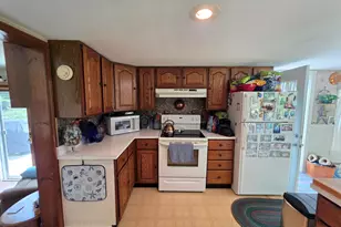 49 Willow Ln, Wiscasset, ME 04578 - Photo 12