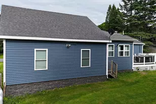 122 Dudley St, Presque Isle, ME 04769 - Photo 14