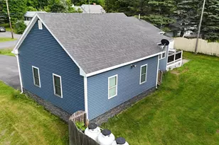 122 Dudley St, Presque Isle, ME 04769 - Photo 12