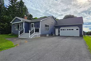 122 Dudley St, Presque Isle, ME 04769 - Photo 2