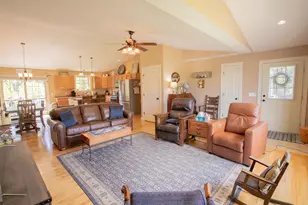 13 Carriage Ln, Hermon, ME 04401 - Photo 12