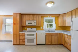 482 W Bay Rd, Gouldsboro, ME 04607 - Photo 10