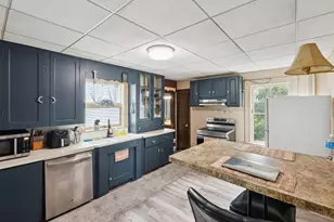71 Warren Ave, Lewiston, ME 04240 - Photo 8