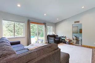 1152 Manchester Rd, Belgrade, ME 04917 - Photo 18