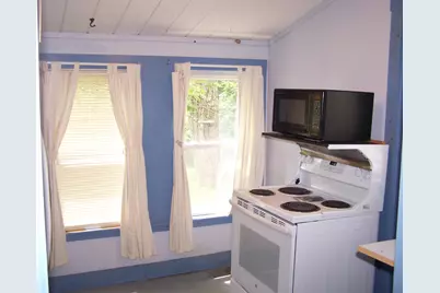 83 Elmwood Road, Auburn, ME 04210 - Photo 10