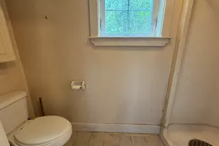 198 Taylor St, Lincoln, ME 04457 - Photo 14