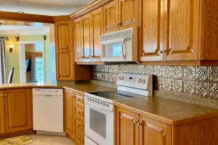 504 Albert St, Madawaska, ME 04756 - Photo 16
