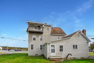 19 Coffin Street St, Howland, ME 04448 - Photo 4