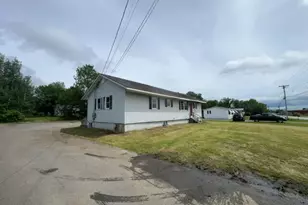 324 Stinson St, Pittsfield, ME 04967 - Photo 2