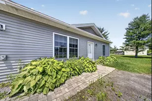 155 Estelle St, Pittsfield, ME 04967 - Photo 28