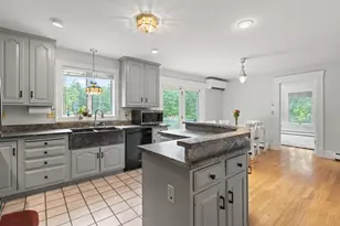 320 Falmouth Rd, Falmouth, ME 04105 - Photo 6