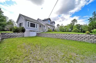 269 Bangor St, Houlton, ME 04730 - Photo 10