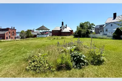 2 & 4 Dana Street, Eastport, ME 04631 - Photo 8
