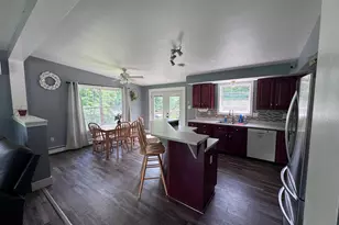 1058 Pleasant St, Blue Hill, ME 04614 - Photo 10