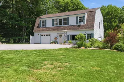 621 W Auburn Road, Auburn, ME 04210 - Photo 2