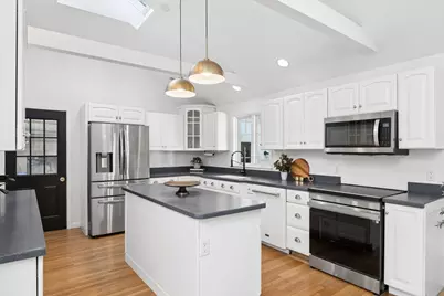 7 Knight Street, Falmouth, ME 04105 - Photo 10