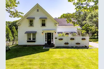 364 Commercial Street, Rockport, ME 04856 - Photo 2