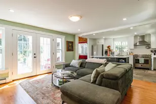 364 Commercial St, Rockport, ME 04856 - Photo 10