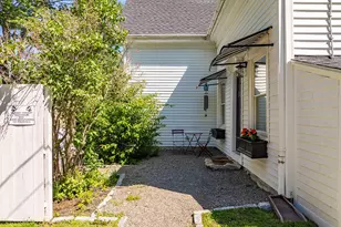 364 Commercial St, Rockport, ME 04856 - Photo 32