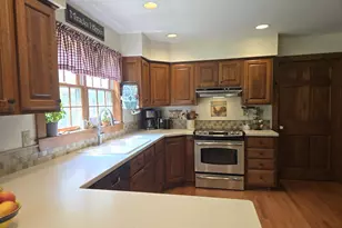 32 Old Fairgrounds Rd, Readfield, ME 04355 - Photo 8