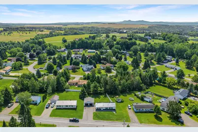 6 Skyview Drive, Presque Isle, ME 04769 - Photo 4