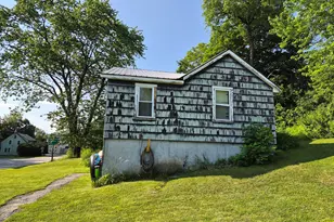 945 Main St, Jay, ME 04239 - Photo 20