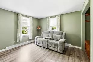23 Plaza Dr, Sanford, ME 04073 - Photo 14