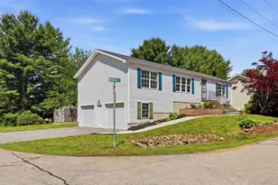1 Bobcat Ln, Berwick, ME 03901 - Photo 2