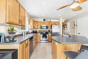 87 Sawyer St, South Portland, ME 04106 - Photo 4
