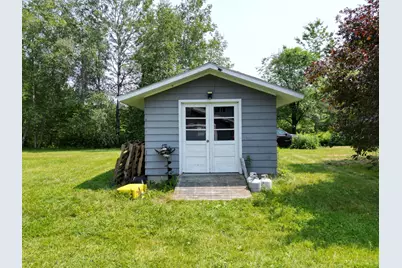 32 Kelley Avenue, Lincoln, ME 04457 - Photo 4