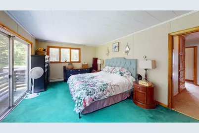 32 Kelley Avenue, Lincoln, ME 04457 - Photo 14