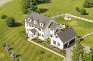 124 Dunton Cir, Hampden, ME 04444 - Photo 2