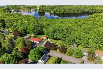 12 Saint Patrick Avenue, Lewiston, ME 04240 - Photo 2