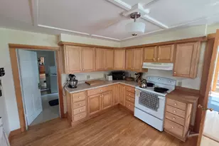 98 E Main St, Searsport, ME 04974 - Photo 6