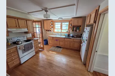 98 E Main Street, Searsport, ME 04974 - Photo 10