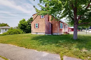 4 Belleview Ave, Lewiston, ME 04240 - Photo 38