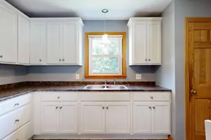 4 Belleview Ave, Lewiston, ME 04240 - Photo 6