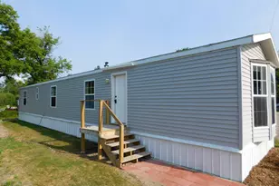 58 Fleming St, Lincoln, ME 04457 - Photo 2