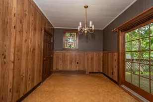 18 Prospect St, Skowhegan, ME 04976 - Photo 4