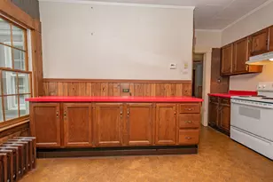 18 Prospect St, Skowhegan, ME 04976 - Photo 14